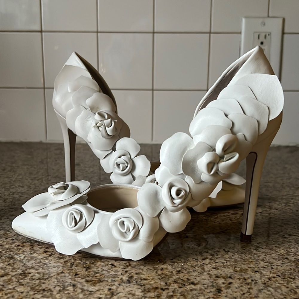 Jessica Simpson heels size 7